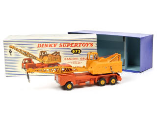 Lot 384 - DINKY TOYS (GB) (1)