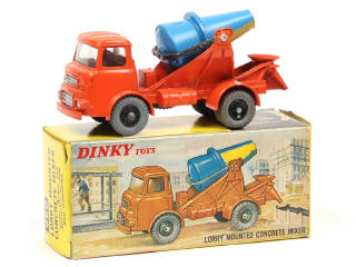 Lot 381 - DINKY TOYS (GB) (1)