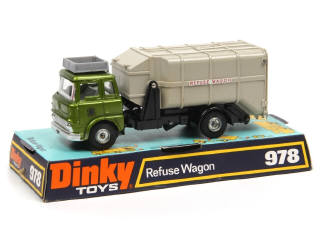 Lot 383 - DINKY TOYS (GB) (1)