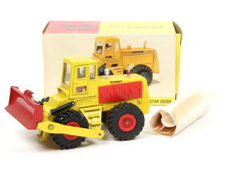 Lot 372 - DINKY TOYS (GB) (1)