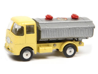 Lot 325 - CORGI TOYS (GB) (1)