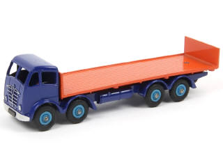 Lot 631 - DINKY TOYS (GB) (1)