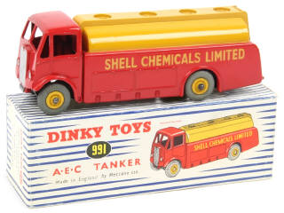Lot 675 - DINKY TOYS (GB) (1)