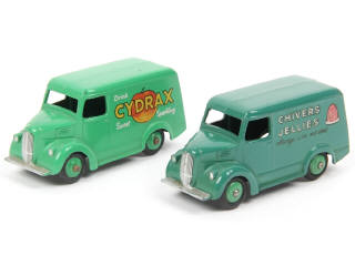 Lot 693 - DINKY TOYS (GB) (2)