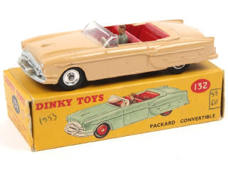 Lot 644 - DINKY TOYS (GB) (1)