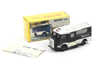 Lot 588 - DINKY TOYS (FRANCE) (1)