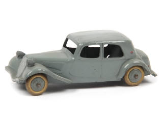 Lot 290 - DINKY TOYS (FRANCE) (1)
