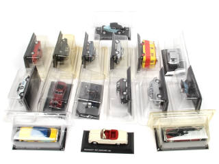 Lot 216 - DIVERS (16)