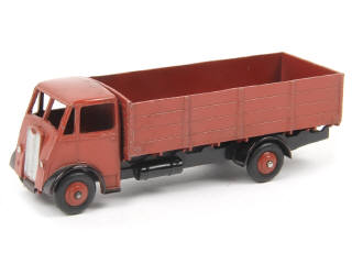 Lot 320 - DINKY TOYS (GB) (1)