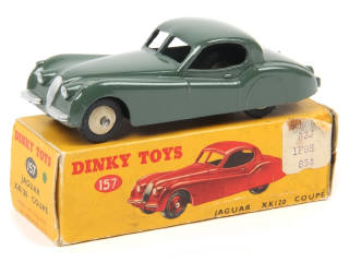 Lot 328 - DINKY TOYS (GB) (1)