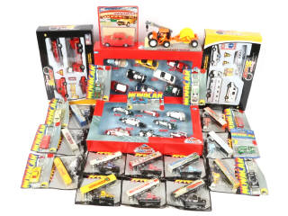 Lot 141 - DIVERS (47)