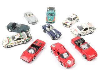 Lot 204 - DIVERS (10)