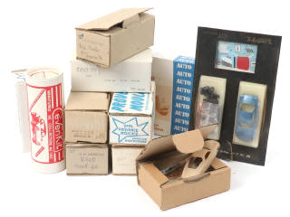 Lot 212 - DIVERS (11)