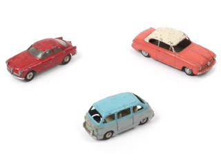 Lot 193 - DIVERS (3)