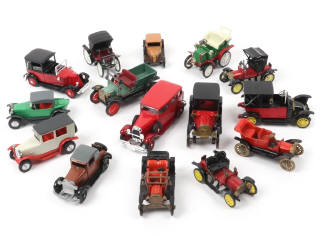 Lot 209 - DIVERS (15)