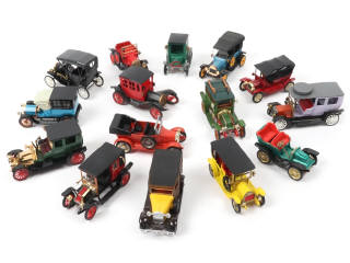 Lot 205 - DIVERS (15)