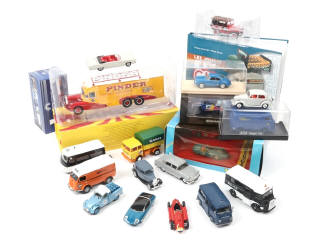 Lot 213 - DIVERS (21)