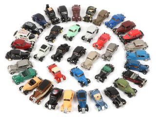 Lot 139 - DIVERS (39)