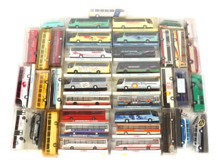 Lot 92 - DIVERS (40)