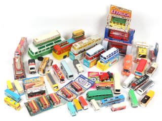 Lot 102 - DIVERS (1)