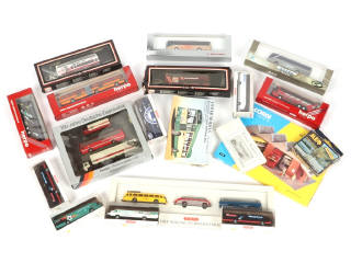 Lot 87 - DIVERS (19)