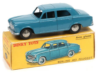 Lot 402 - DINKY TOYS (FRANCE) (1)
