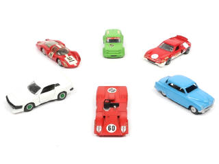 Lot 394 - DINKY TOYS (6)