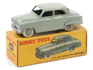 Lot 230 - DINKY TOYS (FRANCE) (1)