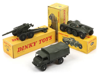 Lot 346 - DINKY TOYS (FRANCE) (3)
