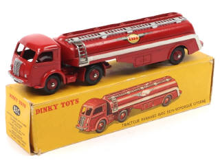 Lot 267 - DINKY TOYS (FRANCE) (1)