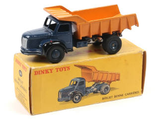 Lot 265 - DINKY TOYS (FRANCE) (1)