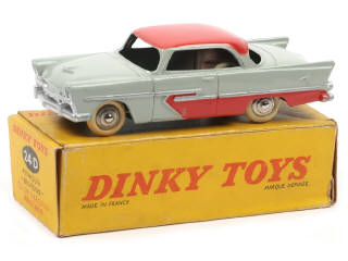 Lot 224 - DINKY TOYS (FRANCE) (1)