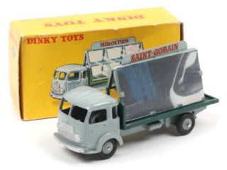 Lot 264 - DINKY TOYS (FRANCE) (1)