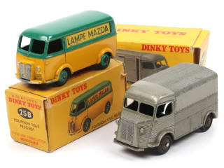 Lot 322 - DINKY TOYS (FRANCE) (2)