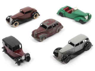Lot 193 - DINKY TOYS (GB) (5)