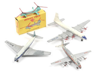 Lot 195 - DINKY TOYS (GB) (4)