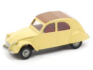 Lot 211 - DINKY TOYS (FRANCE) (1)