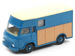 Lot 215 - DINKY TOYS (FRANCE) (1)