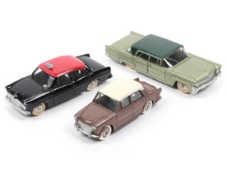 Lot 429 - DINKY TOYS (FRANCE) (3)