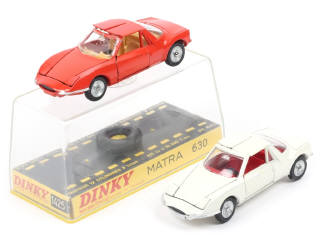 Lot 422 - DINKY TOYS (FRANCE) (3)