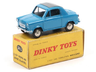 Lot 395 - DINKY TOYS (FRANCE) (1)