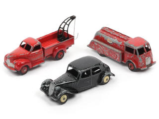 Lot 439 - DINKY TOYS (FRANCE) (3)