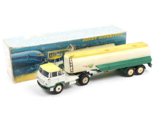 Lot 402 - DINKY TOYS (FRANCE) (1)