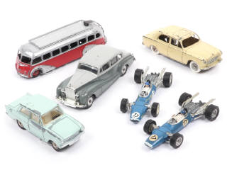 Lot 458 - DINKY TOYS (FRANCE) (6)