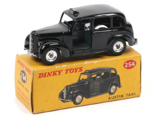 Lot 334 - DINKY TOYS (GB) (1)
