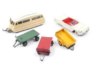Lot 453 - DINKY TOYS (FRANCE) (5)
