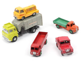 Lot 369 - DINKY TOYS (GB) (5)