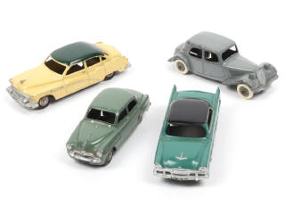 Lot 450 - DINKY TOYS (FRANCE) (4)