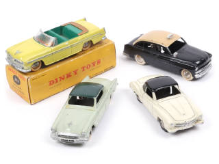 Lot 451 - DINKY TOYS (FRANCE) (4)
