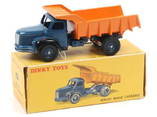 Lot 401 - DINKY TOYS (FRANCE) (1)